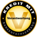 Wir schützen Sie vor Überschuldung. Der Kodex „Verantwortungsvolle Kreditvergabe“ des Bankenfachverbandes geht über das Gesetz hinaus. Wir haben uns zu diesem Kodex verpflichtet. Wir vergeben Kredite verantwortungsvoll, da wir sichergehen wollen, dass Sie als Kunde Ihren Kredit auch zurückzahlen können. Mehr Informationen hierzu finden Sie unter www.kredit-mit-verantwortung.de. Kredit mit Verantwortung